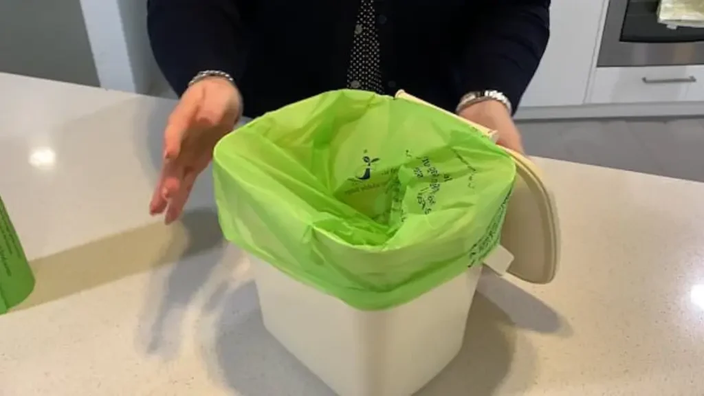 How to Open Biodegradable Bags? 2 how to open a biodegradable bag