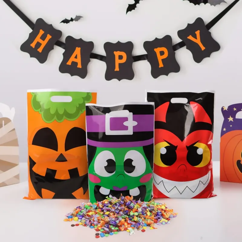 Halloween Plastic Bags 3 plastic halloween goodie bags